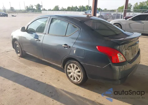 2015 Nissan Versa 1.6 S+ z USA, uszkodzony, nr VIN 3N1CN7AP8FL832039